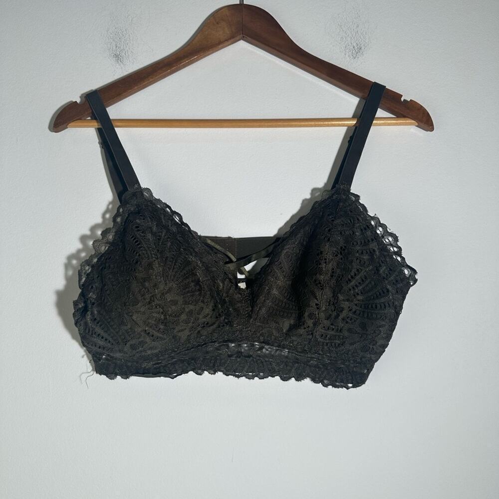 Green Lace Bralette with Wide Straps